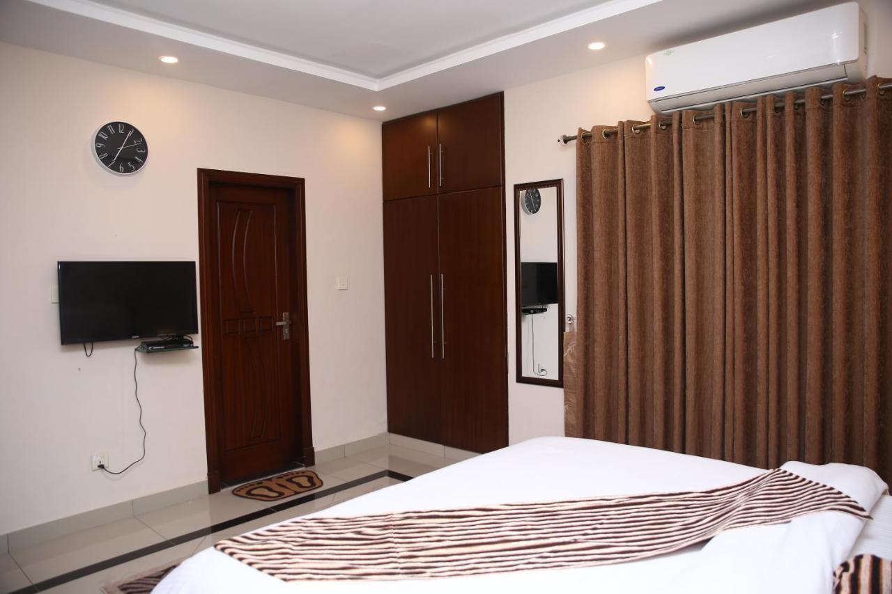 Hotel Safari Club 3 Bahria Town Rávalpindí Exteriér fotografie